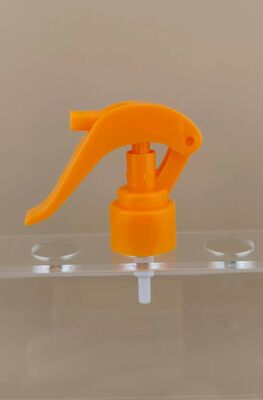 Máy xịt kích hoạt nhỏ bằng nhựa màu cam để làm tóc