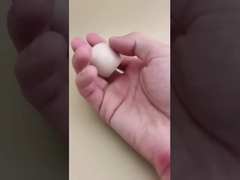 Nắp cầu bằng nhựa màu trắng gạo, nhẵn, dùng cho chai mỹ phẩm