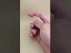 Nắp nhựa tròn trong suốt nhỏ có gân cho chai mỹ phẩm