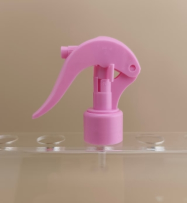 Bình xịt cò mini bằng nhựa màu hồng K602-2 dùng cho chai và ngành tóc